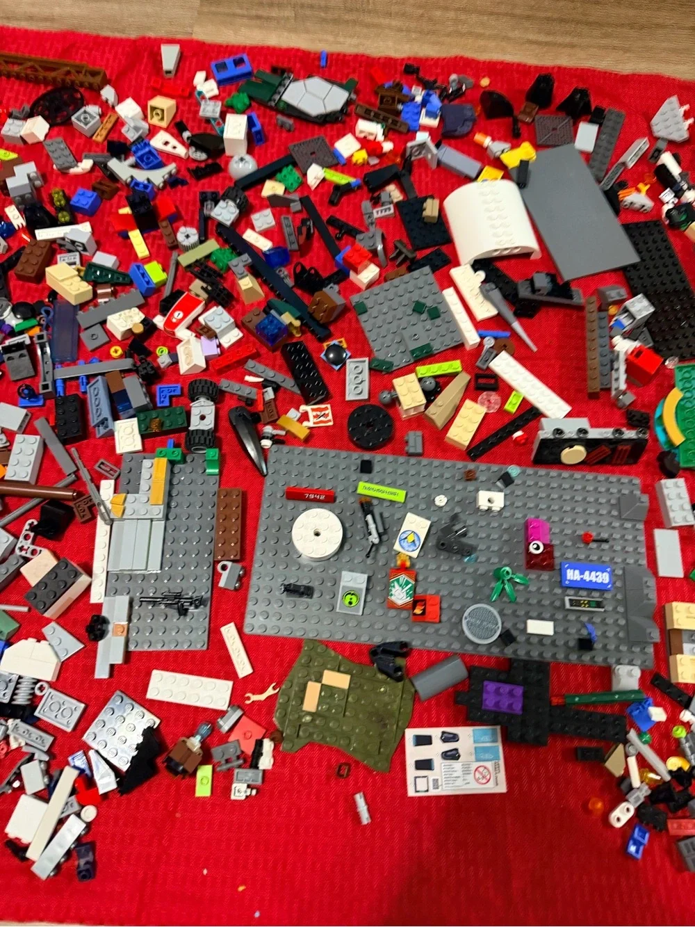 Huge lot of mixed Legos Mario kart, fighter etc w wicked , minifigure